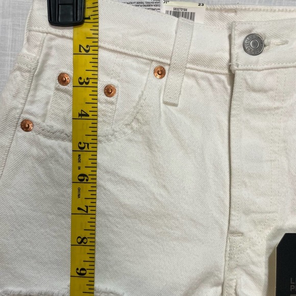 NWT Levi’s 501 Original Short in Keep It Clean - Picture 9 of 16